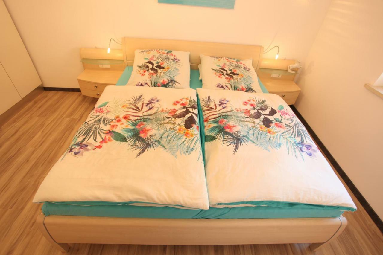 B&B'S Im Aischgrund Adelsdorf Luaran gambar